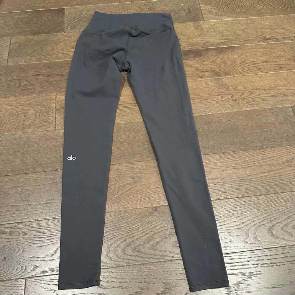 ALO Yoga Charcoal Leggings